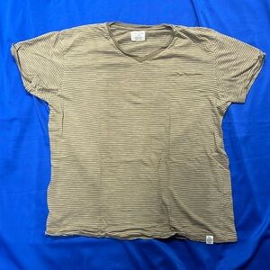 Men’s striped short sleeve tee